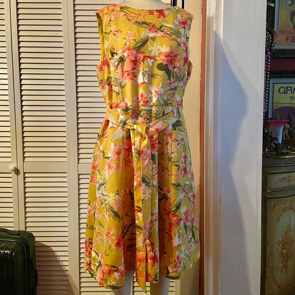 Vintage Floral Yellow Sleeveless Dress size 16